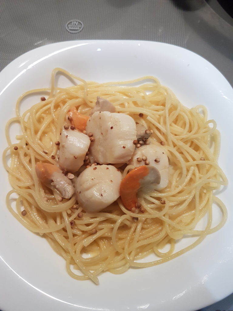 spaghetti et noix de saint-jacques à la moutarde