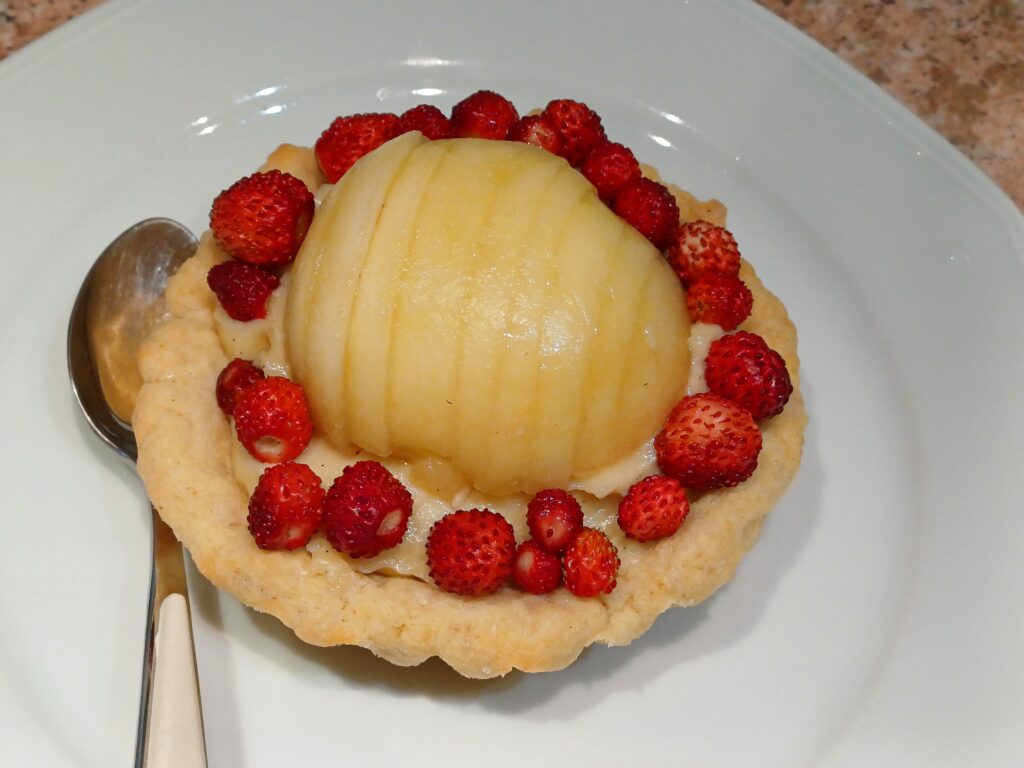 tartelette peche blanche fraise des bois